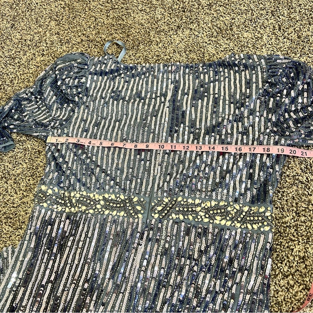 Mac duggal long sleeved sequin formal gown size 16 - Picture 14 of 15
